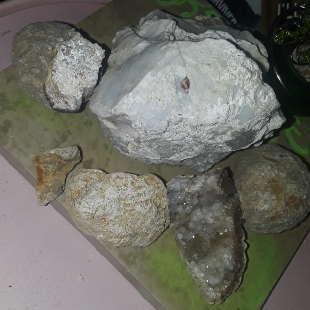 ⭐UNIQUE Geodes Pack - Picture 10 of 13